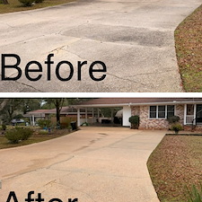 Residential-Concrete-Cleaning-Really-Shines-In-Pensacola-Florida 1